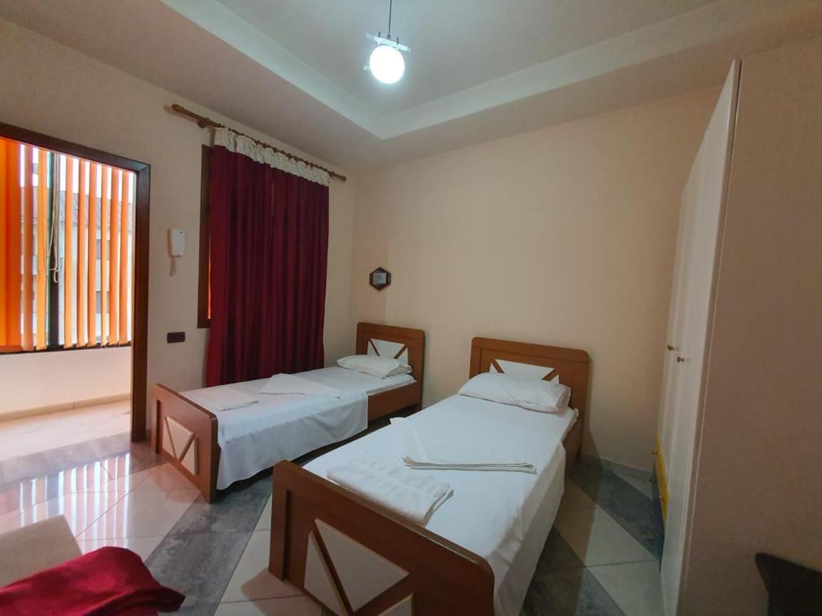 Hotel W Bush Square Fushe-Kruje ภายนอก รูปภาพ
